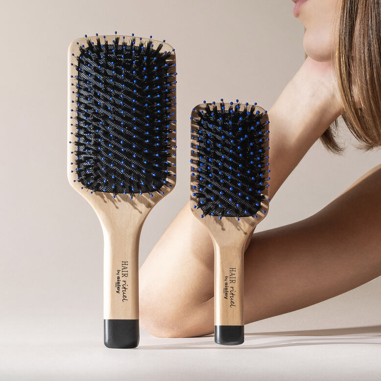 The Pocket Brush Radiance & Softness